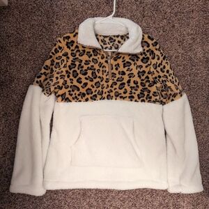 Women's Soft Fuzzy Pullover Size Large